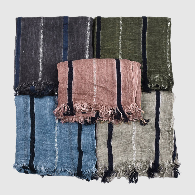 Bergamo Golden Thread Scarf - Image 6