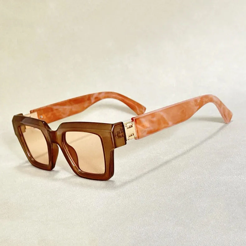 Bold Vision Retro Sunglasses - Image 4