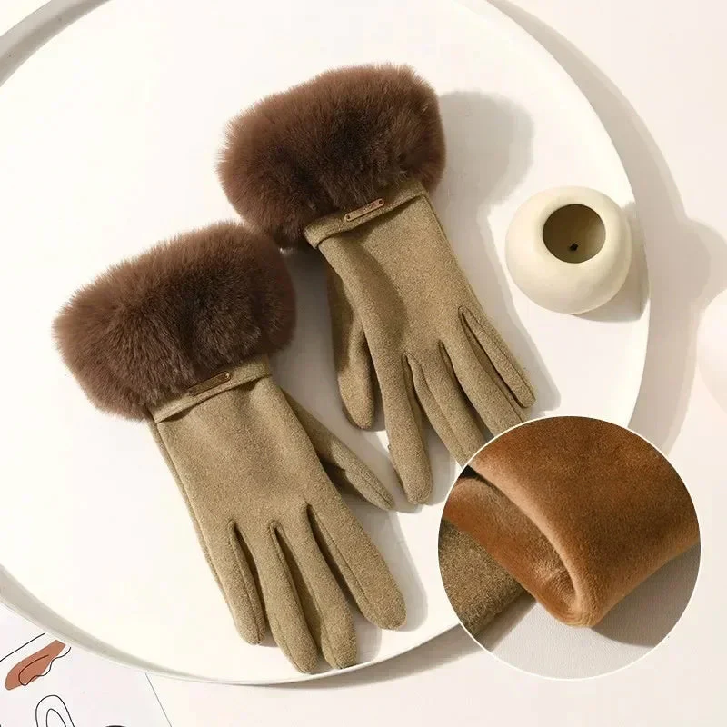 Chic Plush Cuff Winter Gloves - Image 8