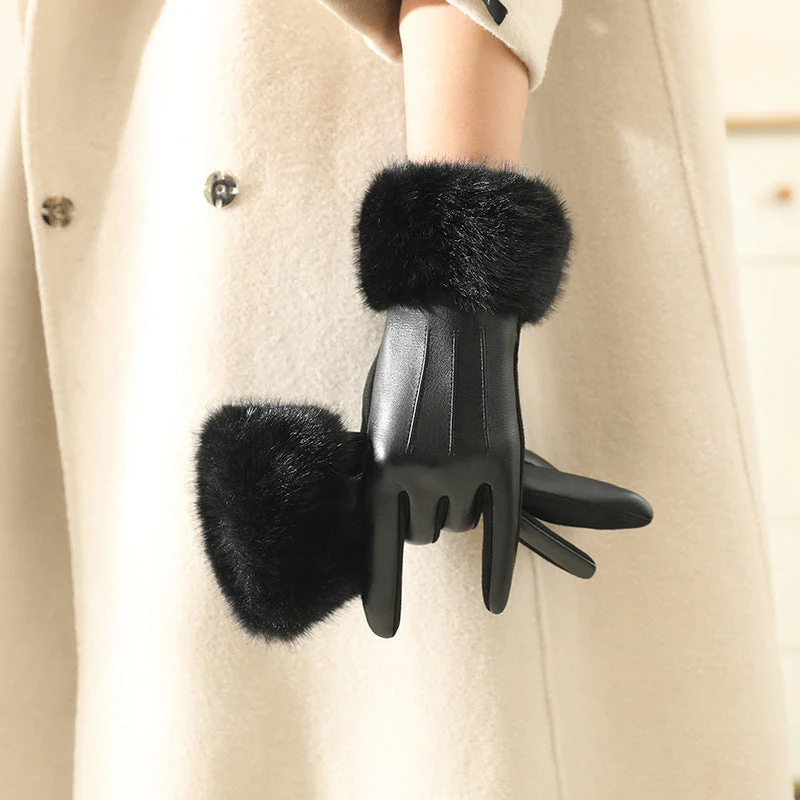 Chloé Montclair Gloves with Faux Fur Cuff - Image 2