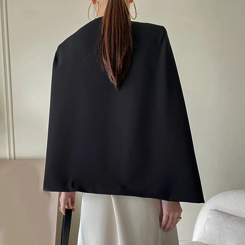 Elise Leroy Elegant Cover Up Jacket - Image 5