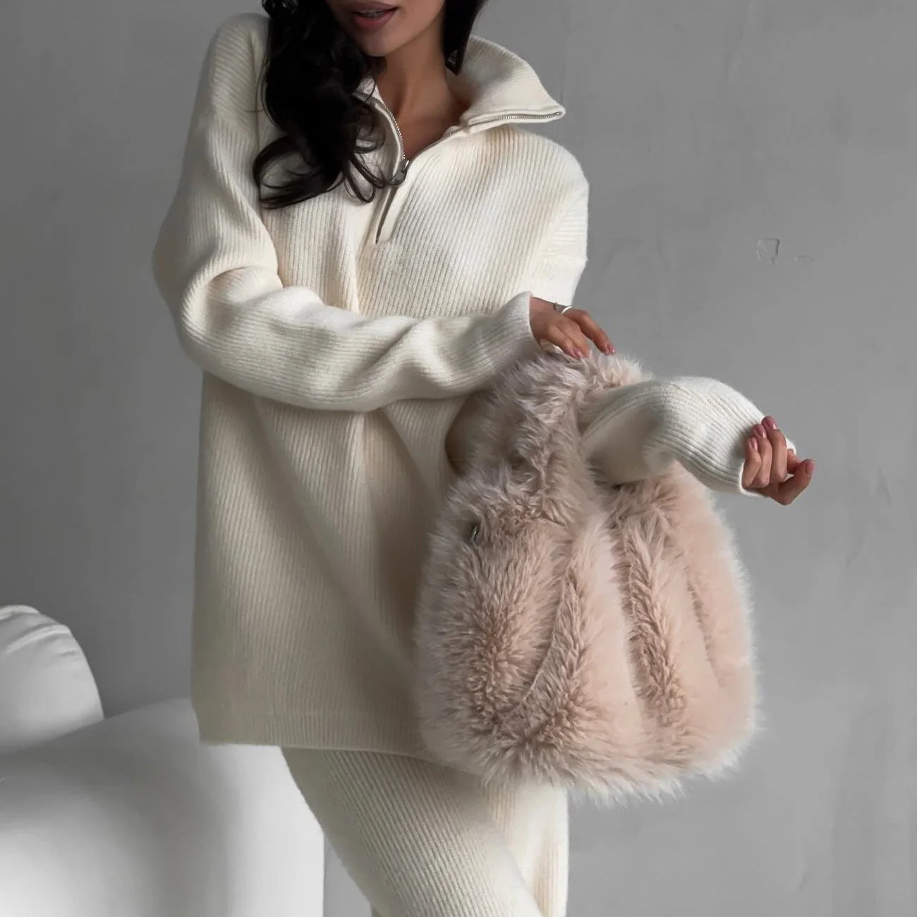 Elise Leroy Elegant Knitted Set - Image 3