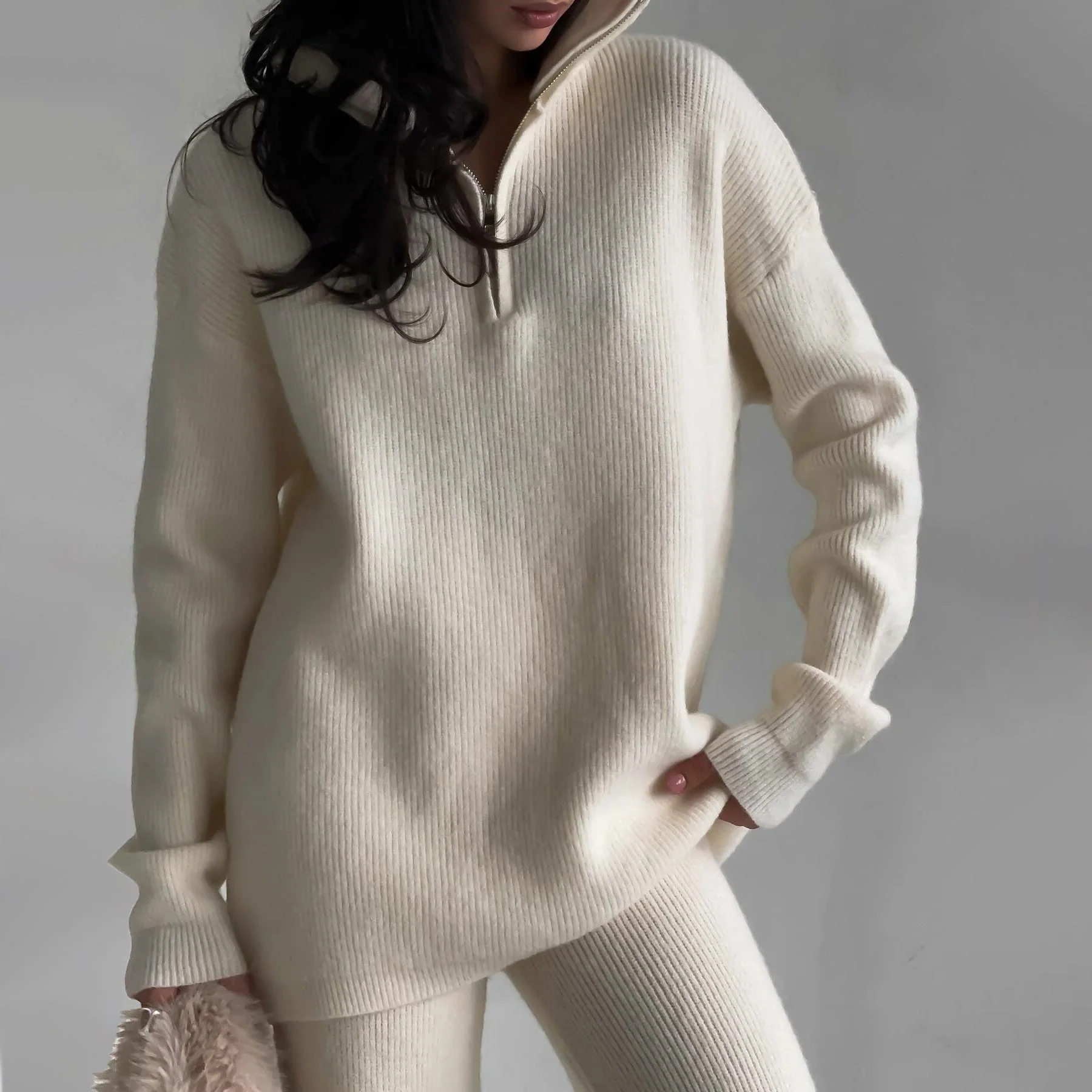 Elise Leroy Elegant Knitted Set - Image 5