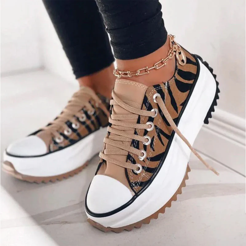 Elise Leroy Vogue Step Sneakers - Image 3