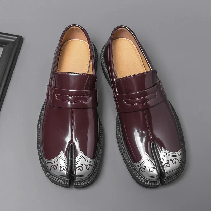 Lorenzo Vitali Split-Toe Loafers with Ornamental Detail - Image 3