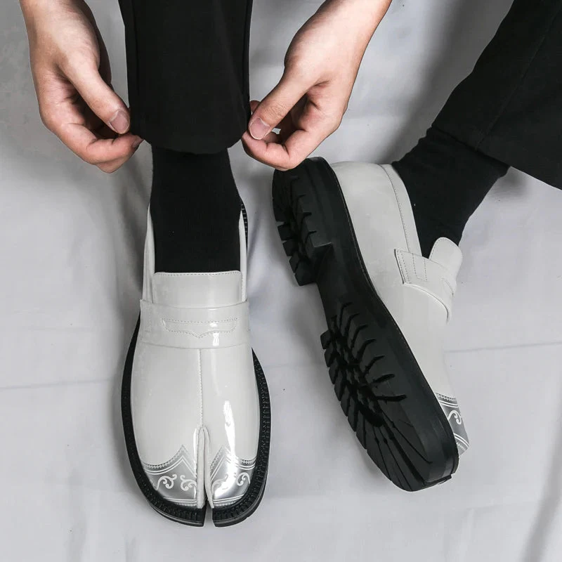 Lorenzo Vitali Split-Toe Loafers with Ornamental Detail - Image 5