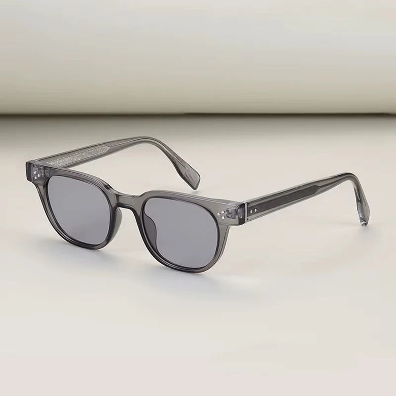 Retro Square Sunglasses with Clean Lines - Image 3