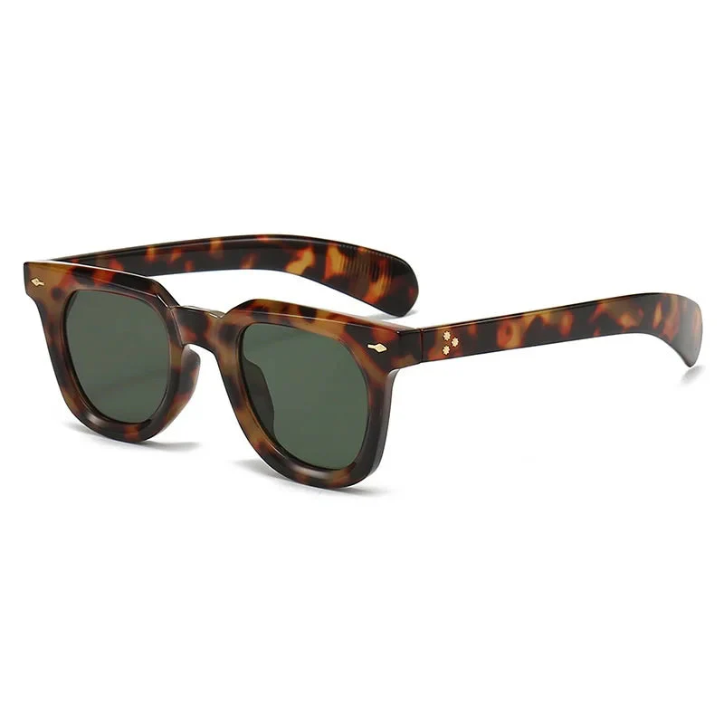 Retro Square Sunglasses with Thick Frames - Image 3