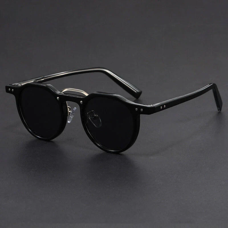 Round Vintage Sunglasses with Contrast Frame - Image 3