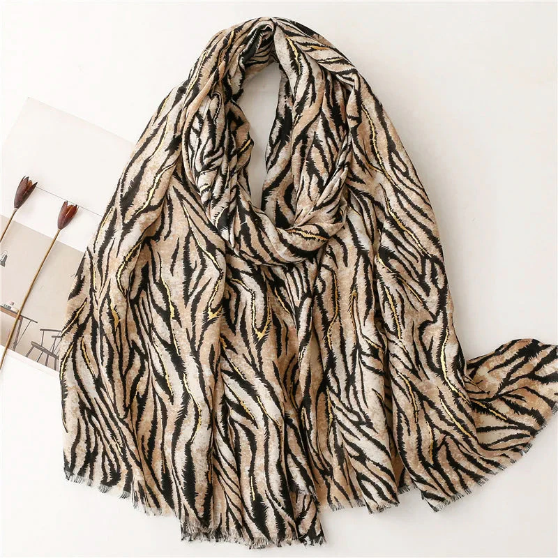 Sofia Amoretti Oversized Scarf with Zebra Pattern - Image 4