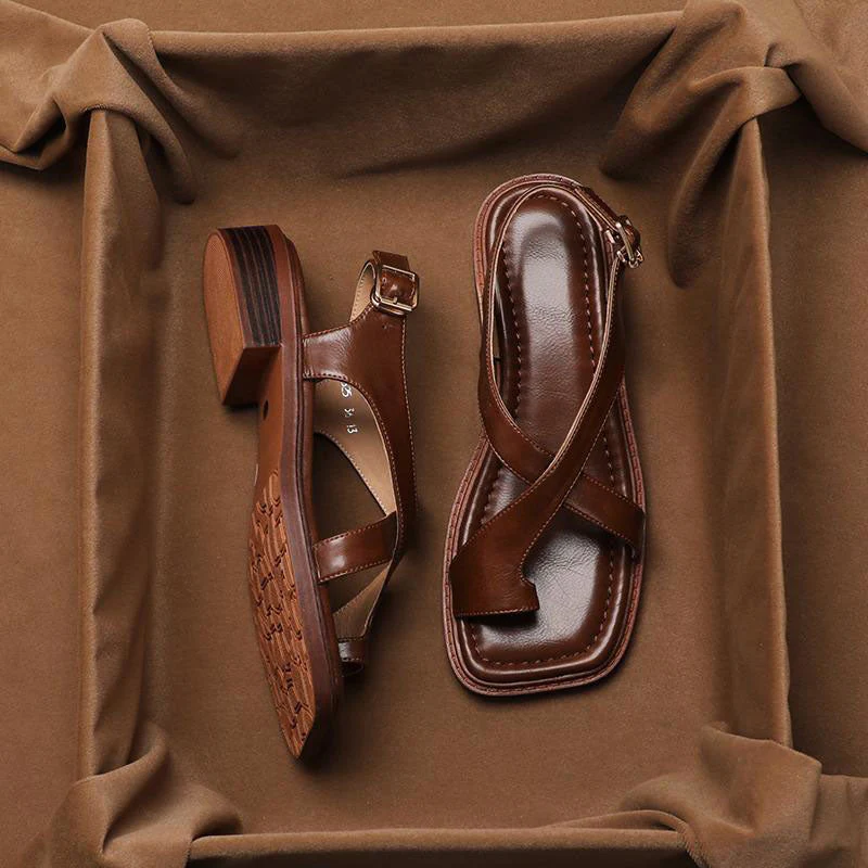 Sofia Amoretti Slingback Strap Sandals - Image 3