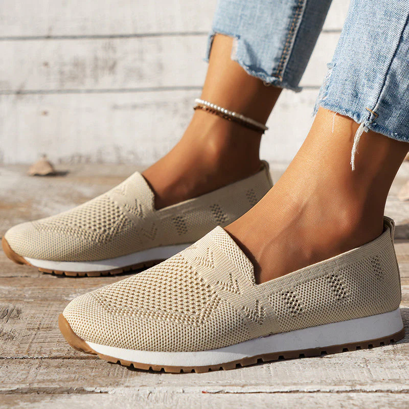 Sofia Amoretti Slip-On Mesh Shoes - Image 7