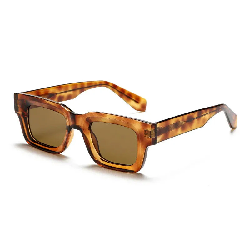 Thick Square Sunglasses with Boxy Frame - Image 4