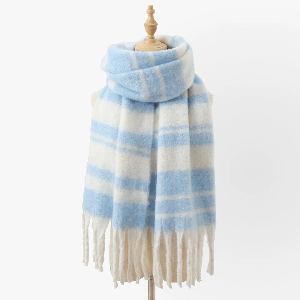Valentina Rossi Charming Cuddle Scarf - Image 4