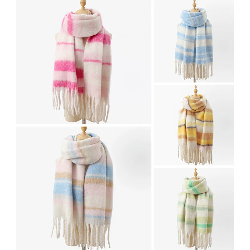 Valentina Rossi Charming Cuddle Scarf - Image 6