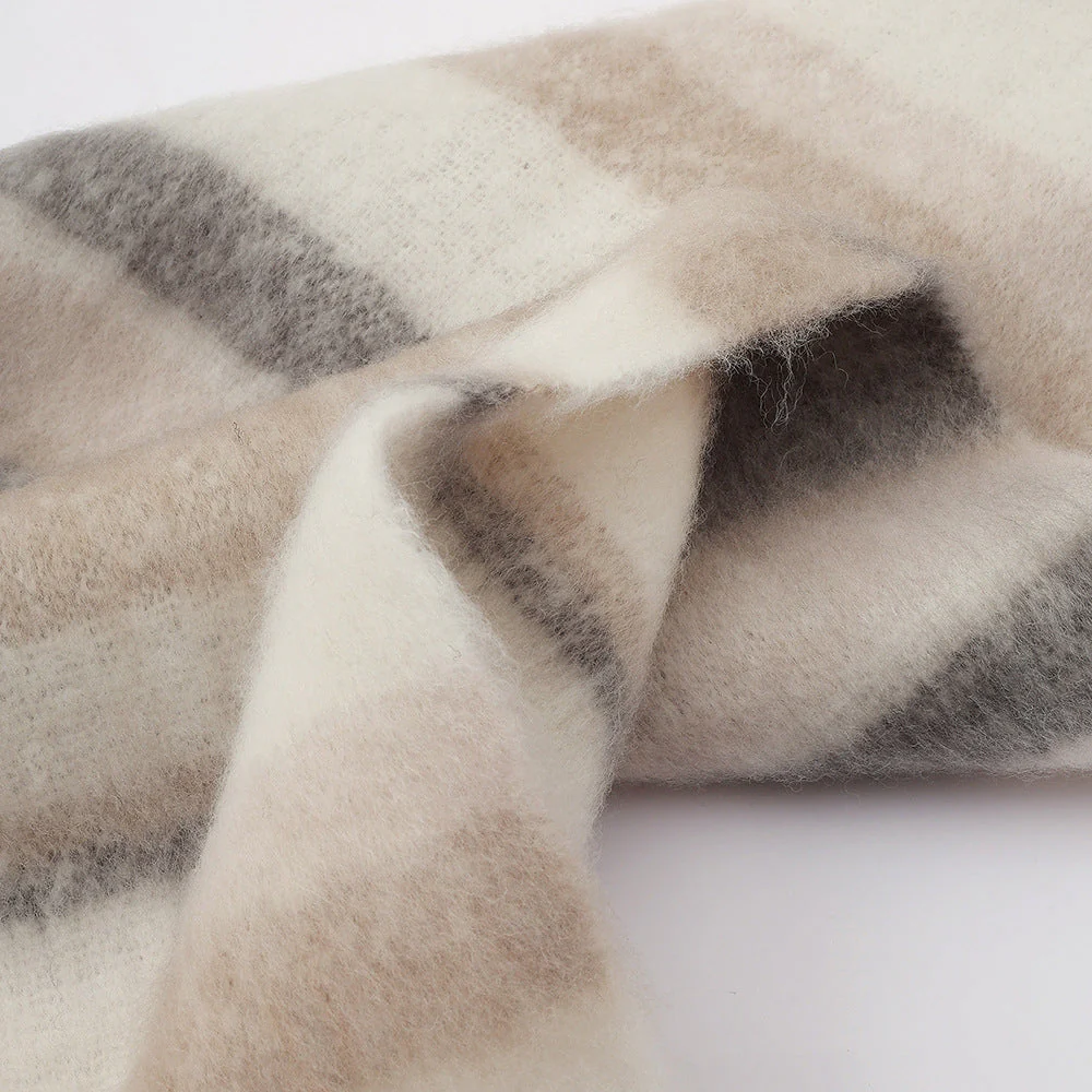 Valentina Rossi Charming Cuddle Scarf - Image 7