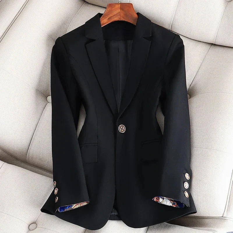 Valentina Rossi Refined Classic Blazer - Image 5
