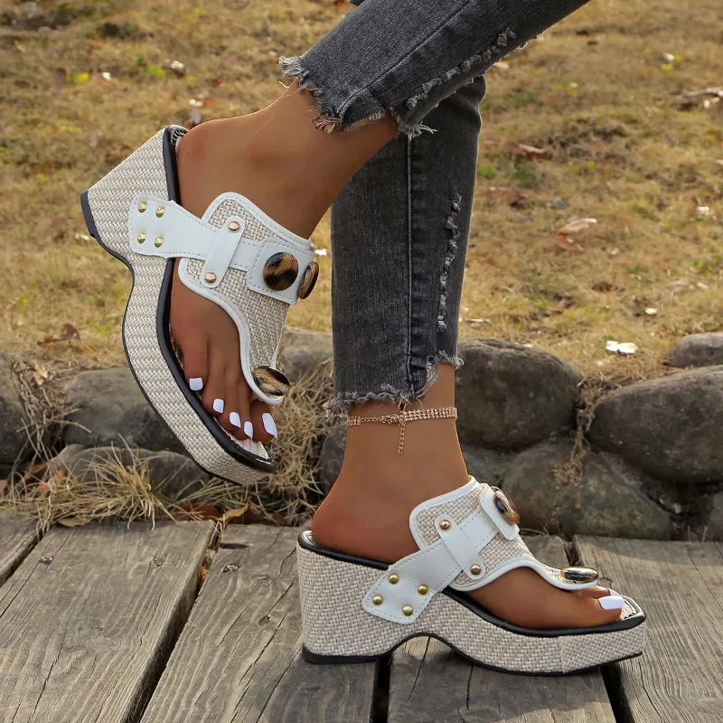 Women’s Woven Platform Sandals with Decorative Buckles - Image 6