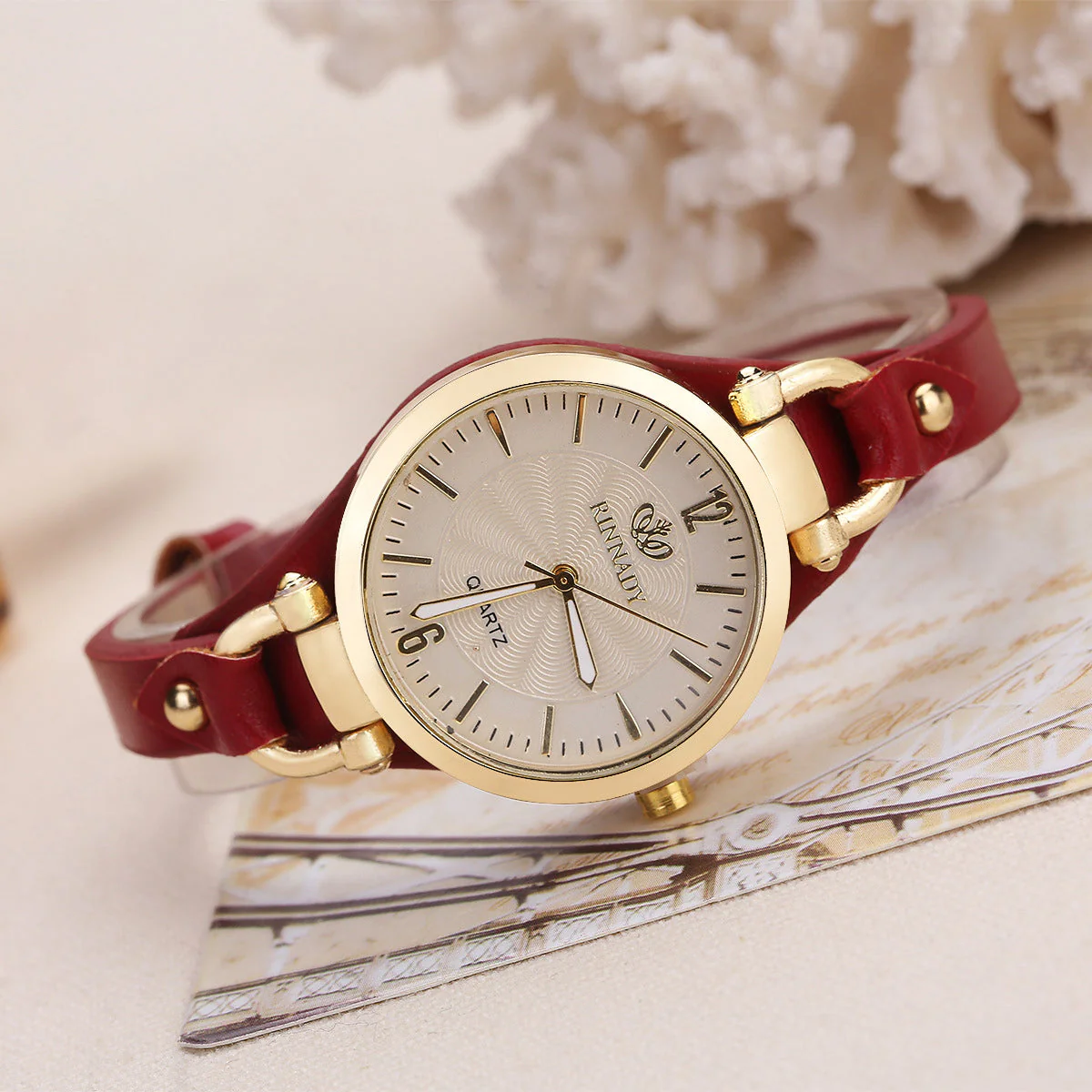 Women's Quartz Wristwatch with Gold-Tone Bezel - Image 6